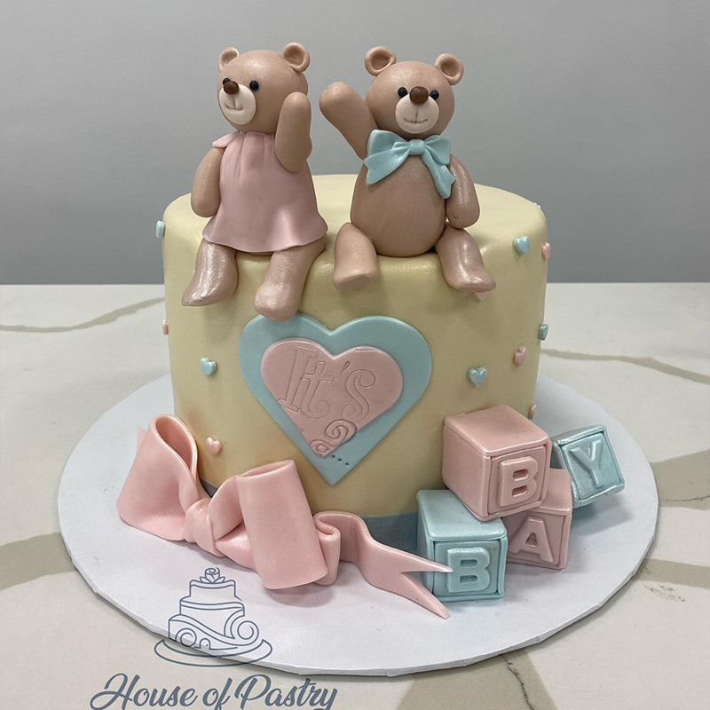 slider-baby-shower-cakes-teddy-bear